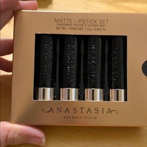 ABH matte Lipstick Set